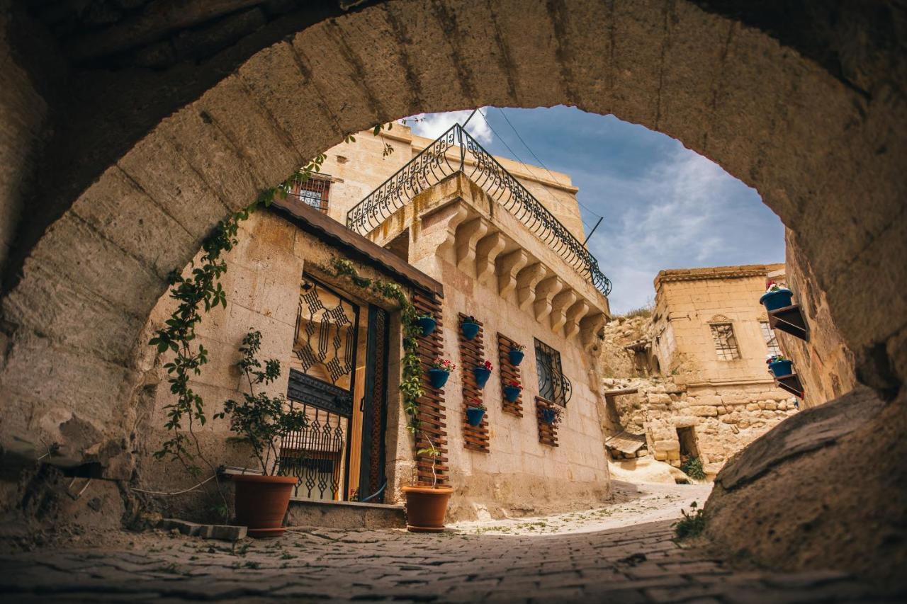 Adelya Cave Hotel Apartments Göreme Zewnętrze zdjęcie