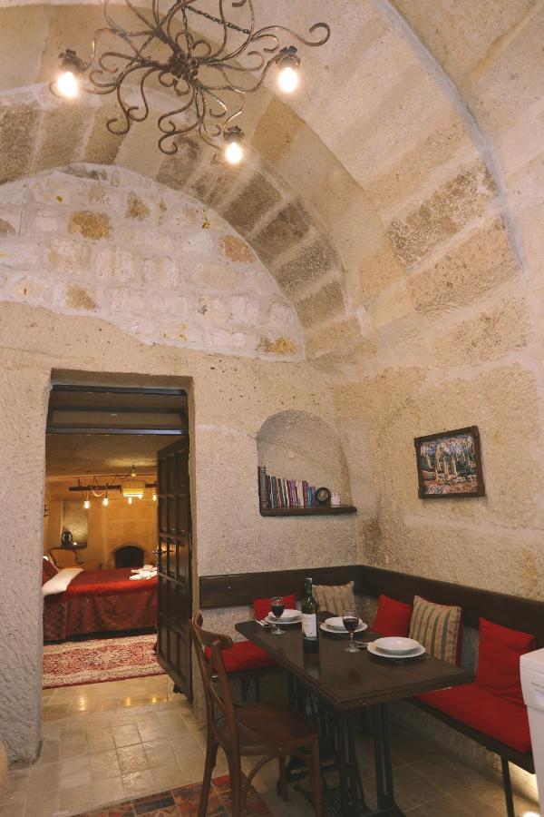 Adelya Cave Hotel Apartments Göreme Zewnętrze zdjęcie